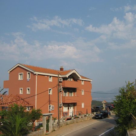 Apartments Drobni Pijesak Петровац Экстерьер фото