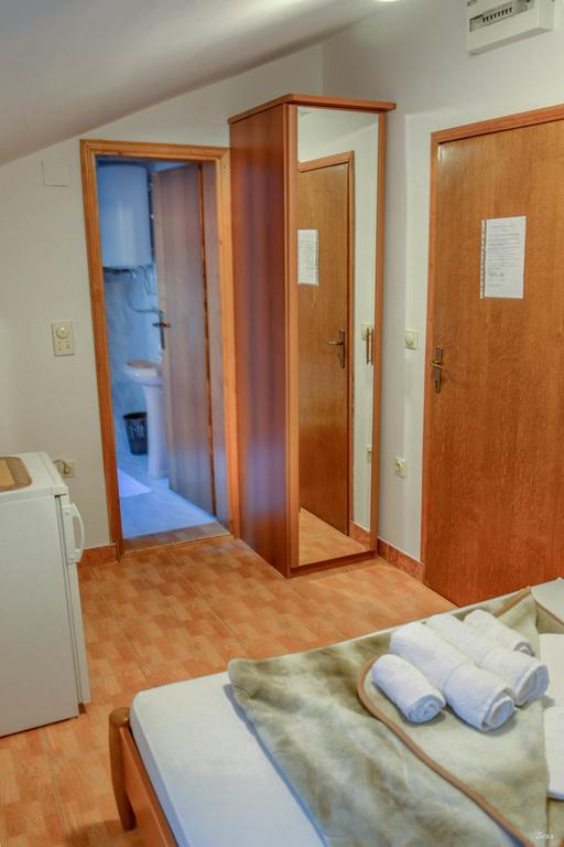 Apartments Drobni Pijesak Петровац Экстерьер фото