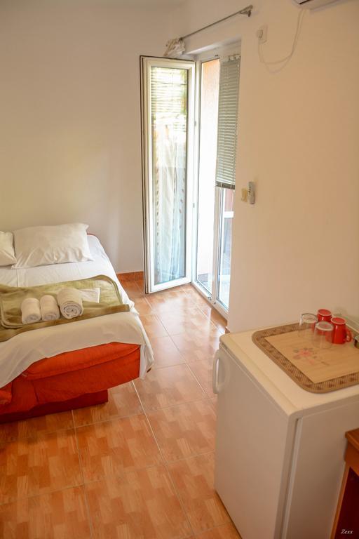 Apartments Drobni Pijesak Петровац Экстерьер фото