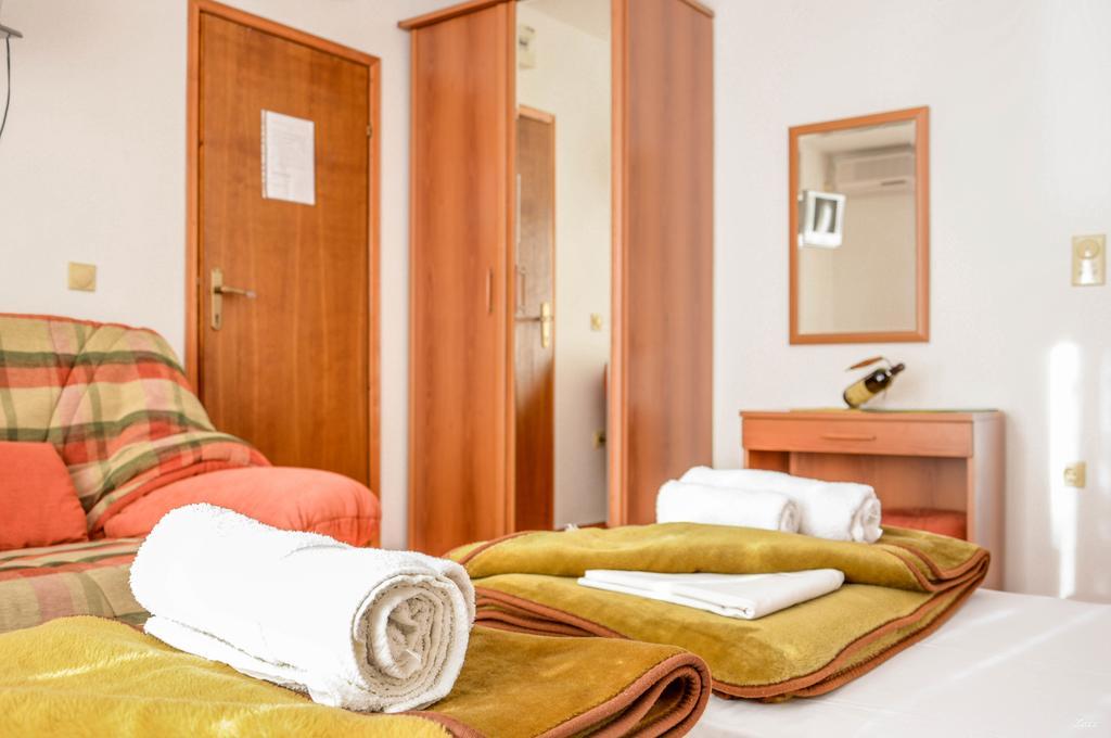 Apartments Drobni Pijesak Петровац Экстерьер фото